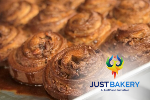 pan of cinnamon buns